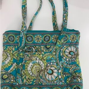 Vibrant Vera Bradley Patterned Tote Bag peacock paisley quilted zip